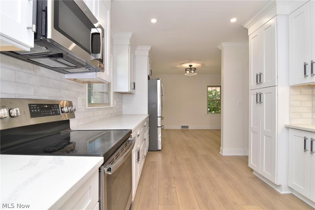 2564 Fenwick Road Cleveland, OH 44118 - Photo 14 of 46 Gallery Image 14