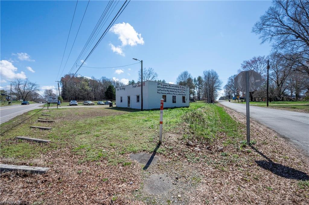 3828 High Point Road Winston-Salem, NC 27107 - Photo 17 of 29 Gallery Image 17