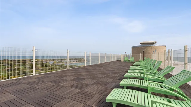 $269,000 | 3950 North Lake Shore Drive, Unit 1811, Chicago, IL 60613