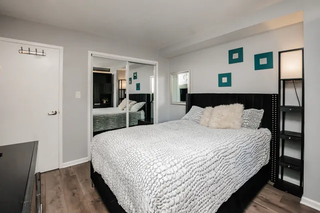 $269,000 | 3950 North Lake Shore Drive, Unit 1811, Chicago, IL 60613