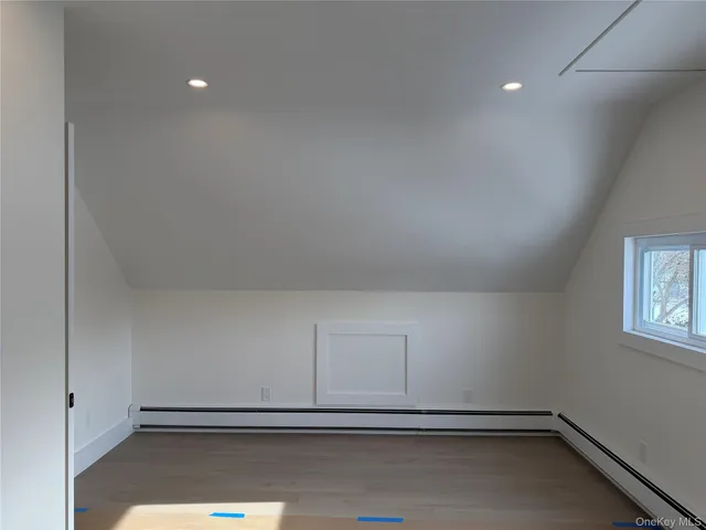 $775,000 | 15 Bond Lane, Hicksville, NY 11801