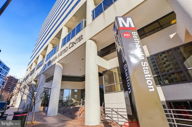 a view of a building with garden