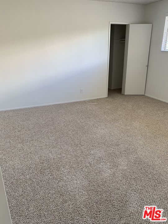 11525 Rochester Avenue, Unit 204 Los Angeles, CA 90025 - Photo 4 of 8 a view of an empty room