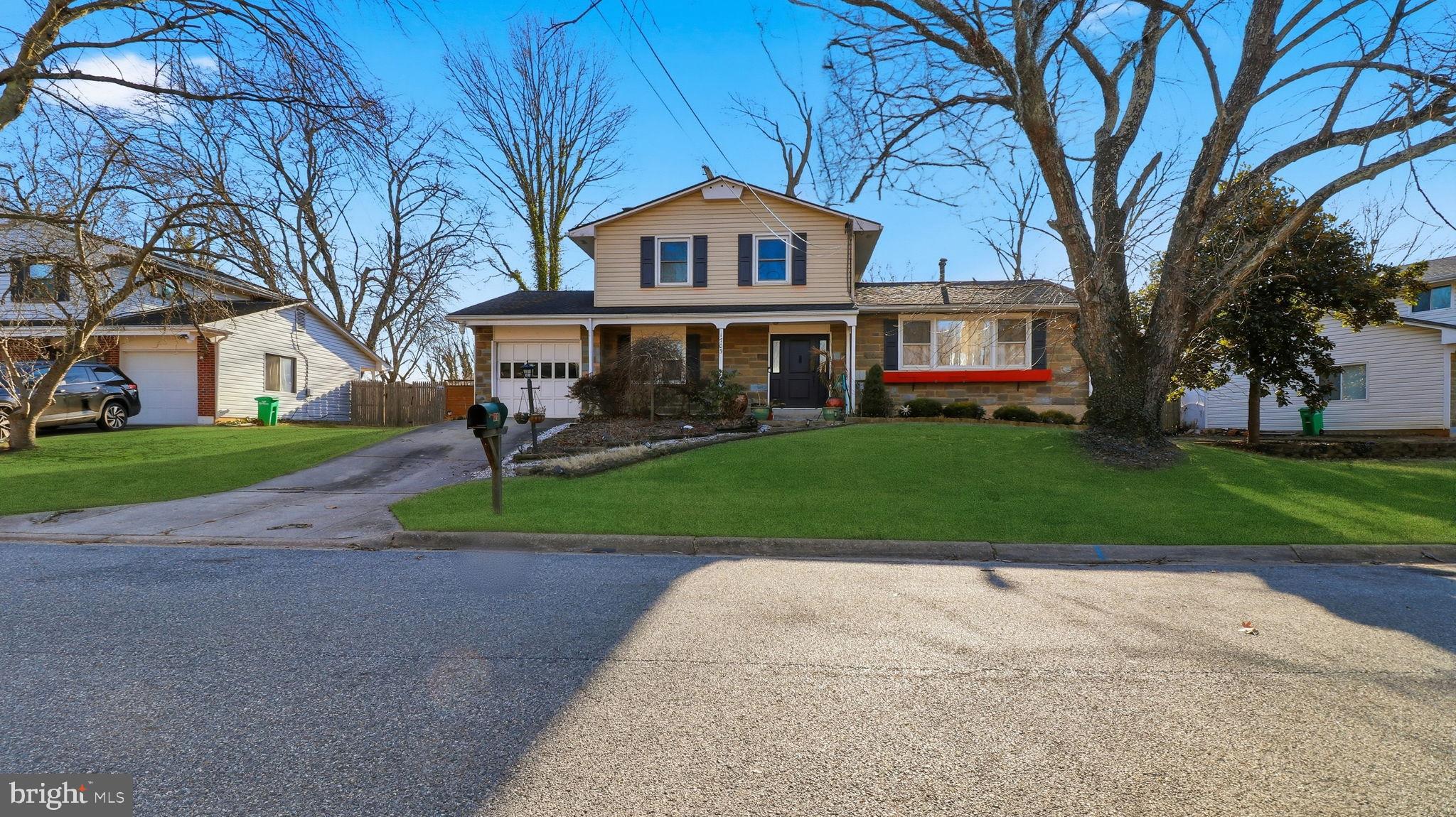1703 Tioga Road Fort Washington, MD 20744 - Photo 3 of 57 Charming home with inviting curb appeal.