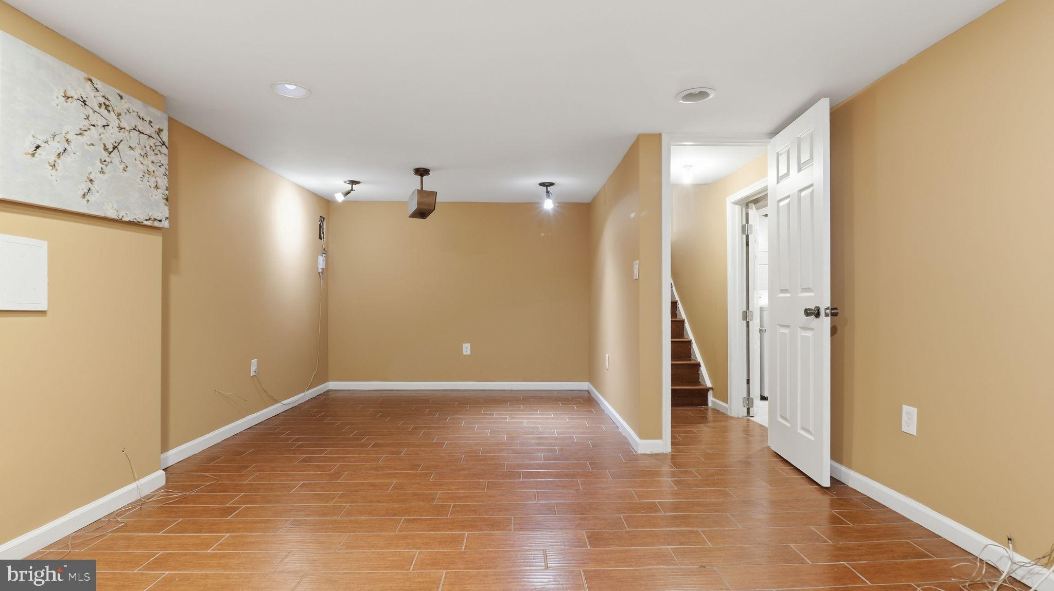 1703 Tioga Road Fort Washington, MD 20744 - Photo 46 of 57 Versatile space ready for your vision.
