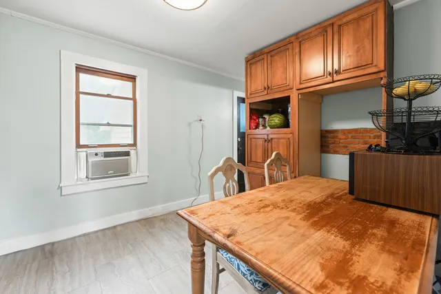 $409,900 | 637-639 East Wilson Street, Batavia, IL 60510