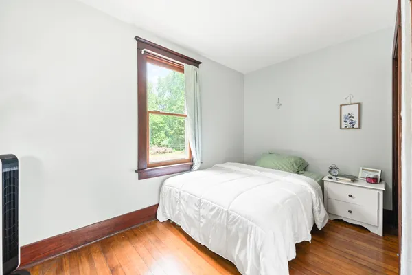 $409,900 | 637-639 East Wilson Street, Batavia, IL 60510