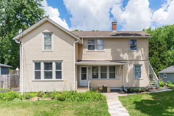$409,900 | 637-639 East Wilson Street, Batavia, IL 60510