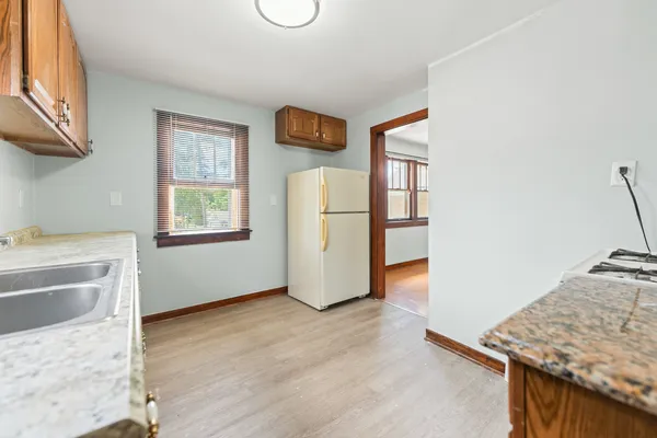 $409,900 | 637-639 East Wilson Street, Batavia, IL 60510