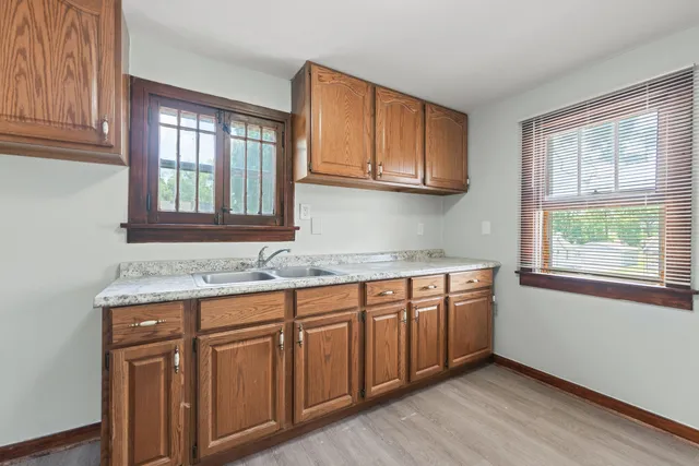 $409,900 | 637-639 East Wilson Street, Batavia, IL 60510