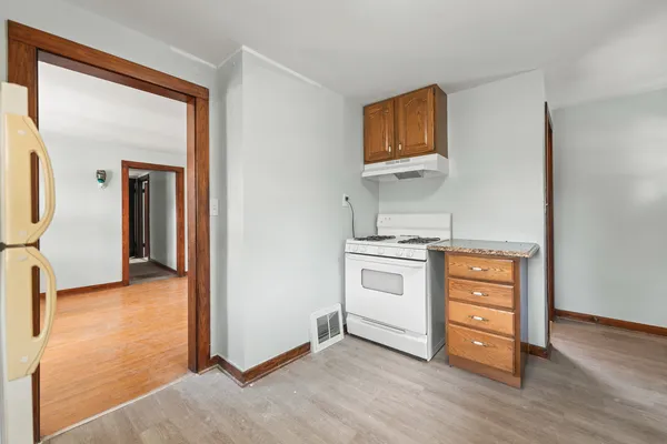 $409,900 | 637-639 East Wilson Street, Batavia, IL 60510