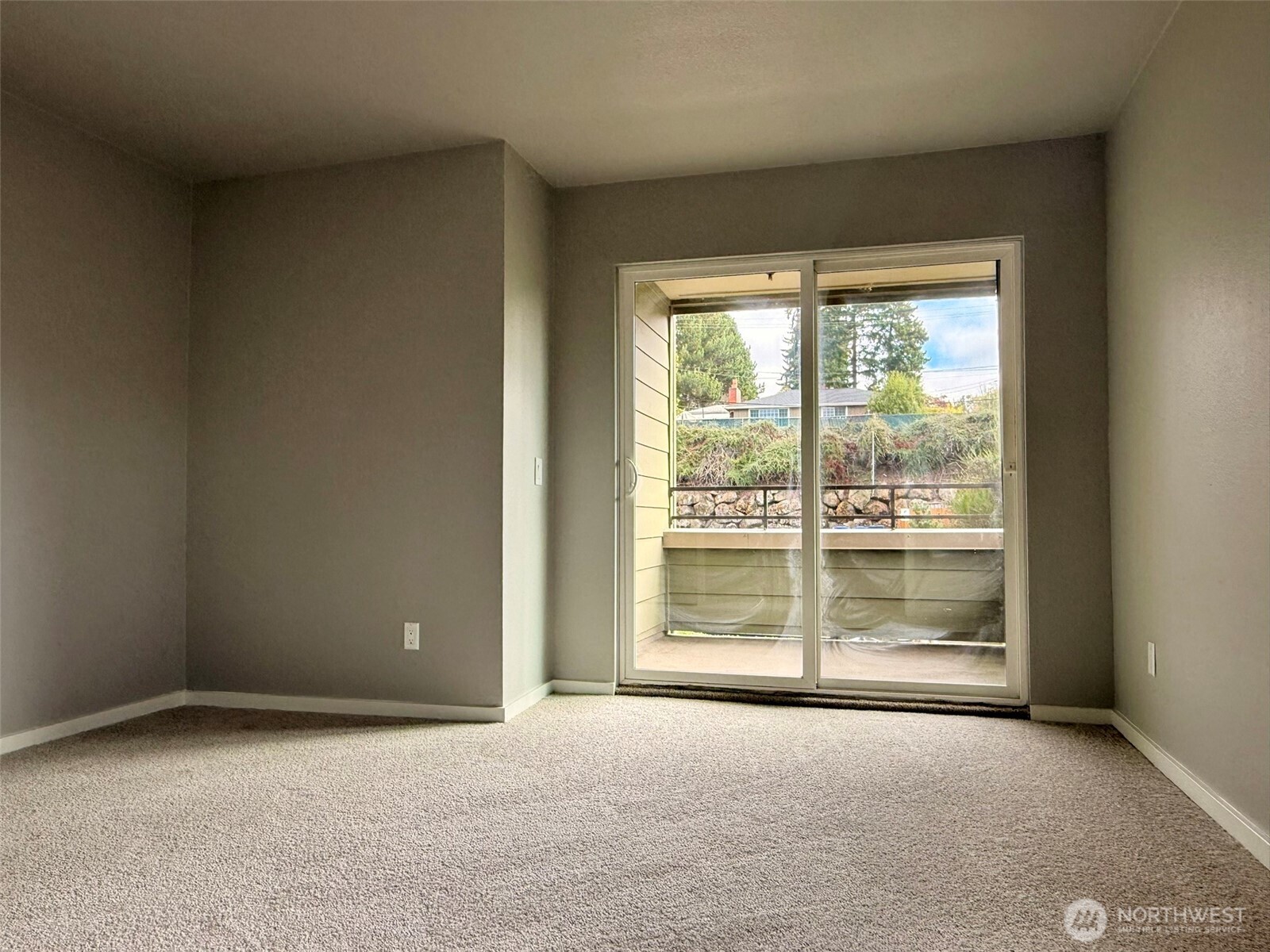 3233 Northeast 12th Street, Unit 215 Renton, WA 98056 - Photo 6 of 11 Gallery Image 6