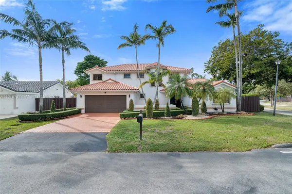 $10,000 | 5424 Southwest 154th Place, Unit 5424, Miami, FL 33185