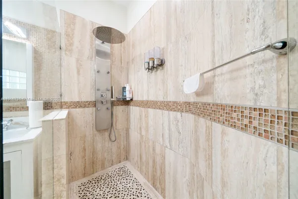 $10,000 | 5424 Southwest 154th Place, Unit 5424, Miami, FL 33185