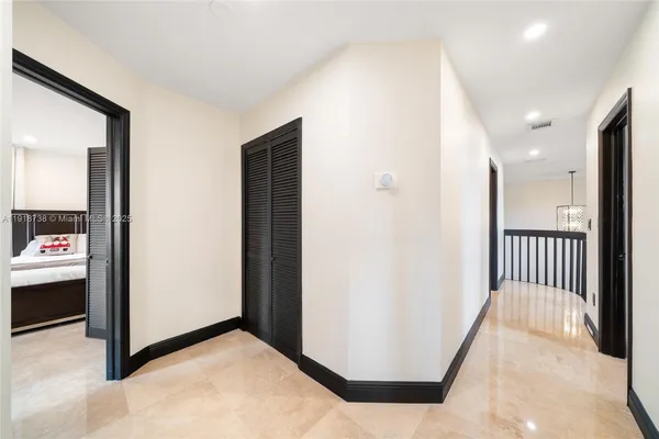 $10,000 | 5424 Southwest 154th Place, Unit 5424, Miami, FL 33185