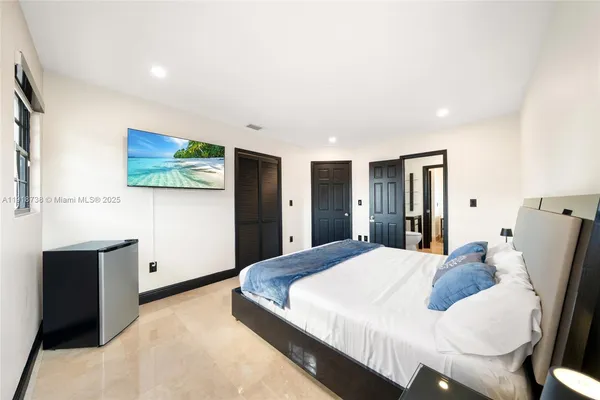 $10,000 | 5424 Southwest 154th Place, Unit 5424, Miami, FL 33185