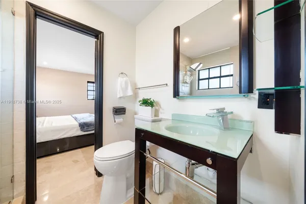 $10,000 | 5424 Southwest 154th Place, Unit 5424, Miami, FL 33185