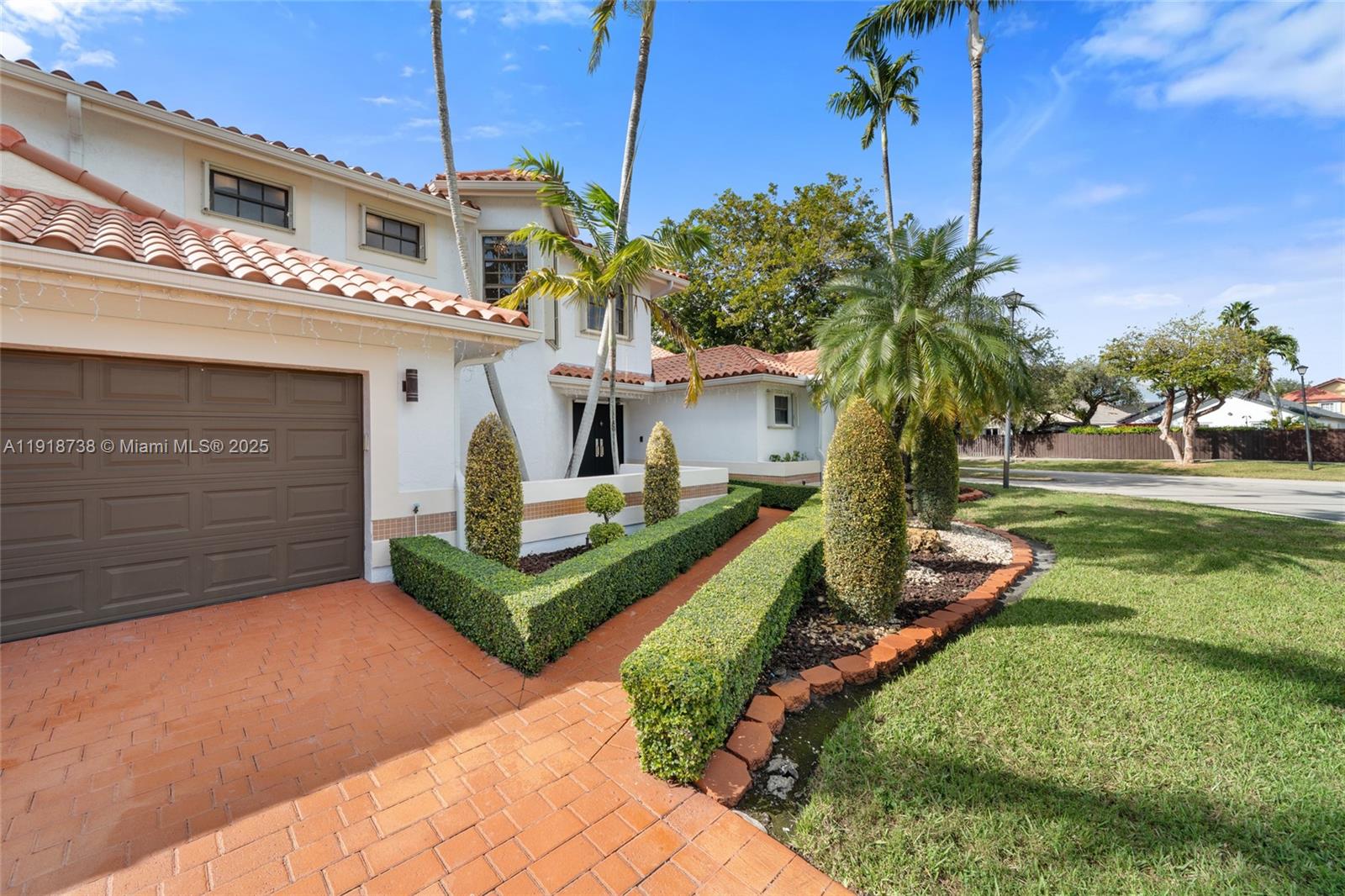 5424 Southwest 154th Place, Unit 5424 Miami, FL 33185 - Photo 4 of 52