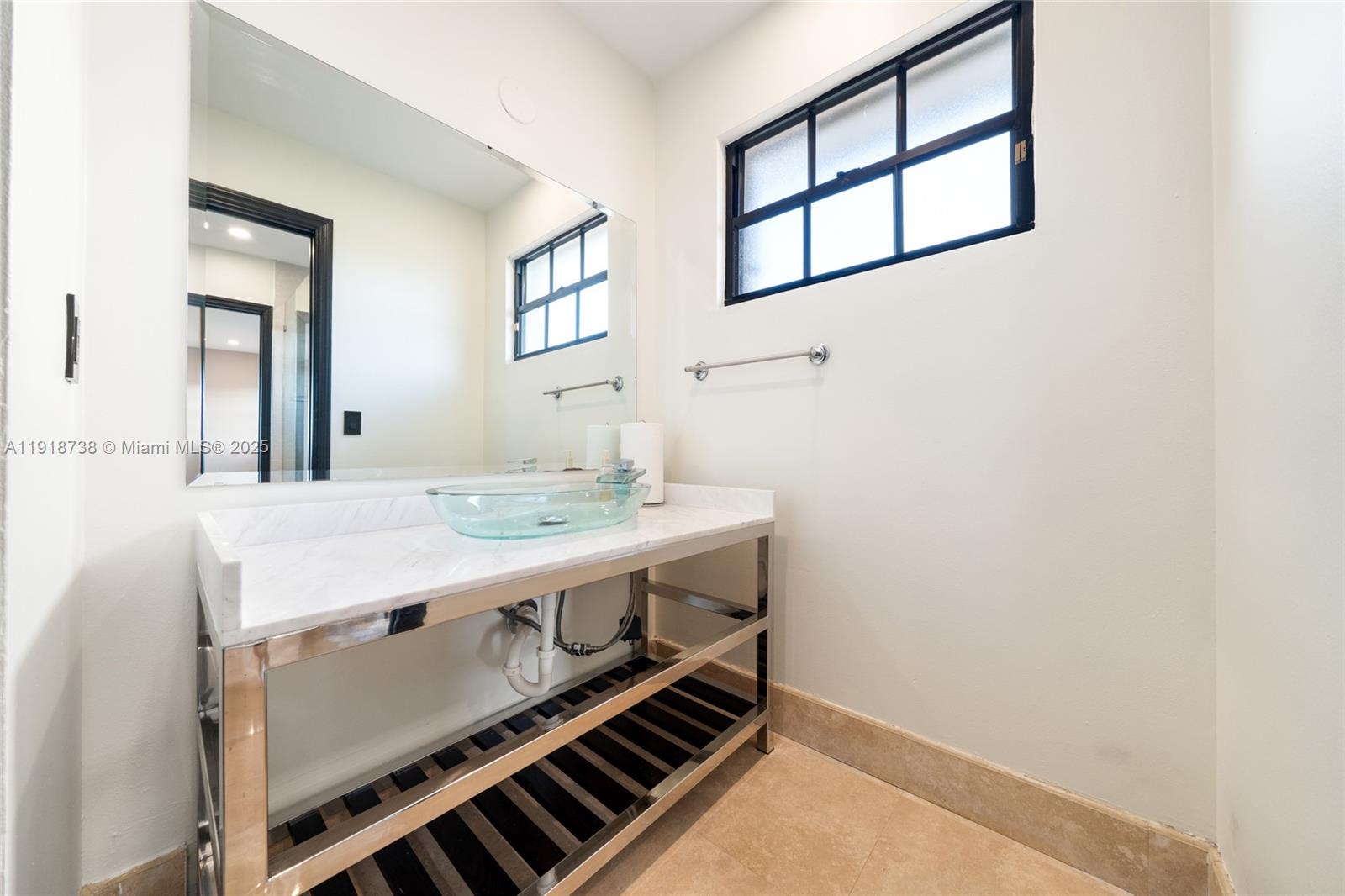 5424 Southwest 154th Place, Unit 5424 Miami, FL 33185 - Photo 41 of 52 Second bathroom