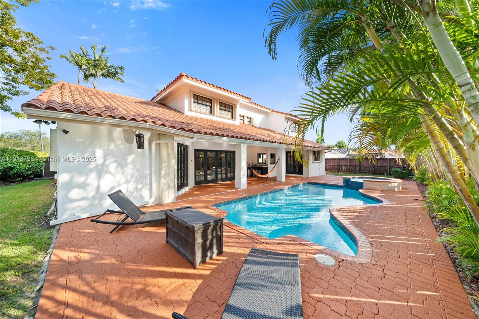 5424 Southwest 154th Place, Unit 5424 Miami, FL 33185 - Photo 47 of 52 Backyard view