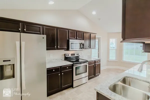 $1,950 | 246 Macarthur Drive, Conway, SC 29527