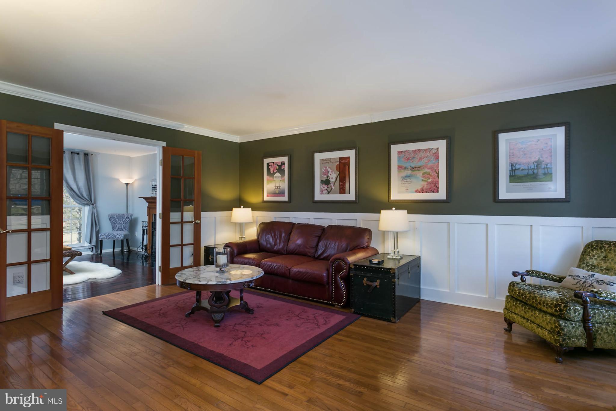 5106 Beaverbrook Road Columbia, MD 21044 - Photo 4 of 30 a living room with furniture and wooden floor