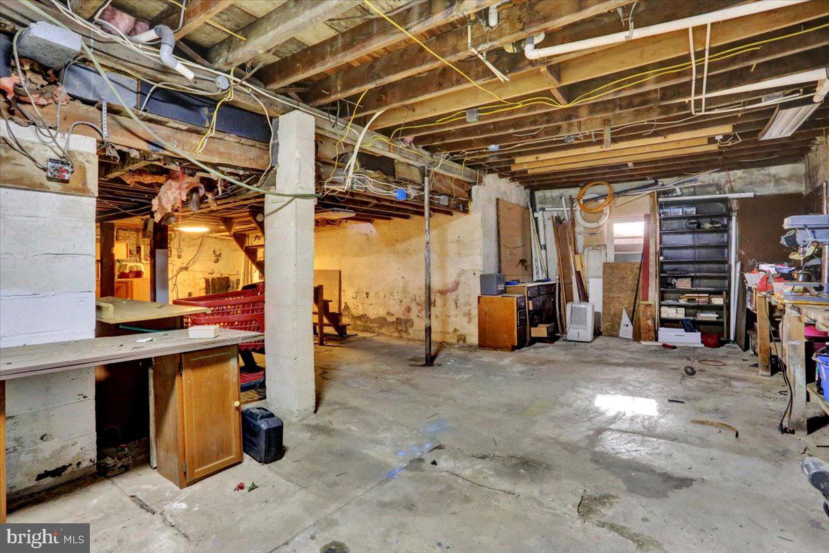 321 Pershing Boulevard Reading, PA 19607 - Photo 32 of 36 a view of a room with gym equipment