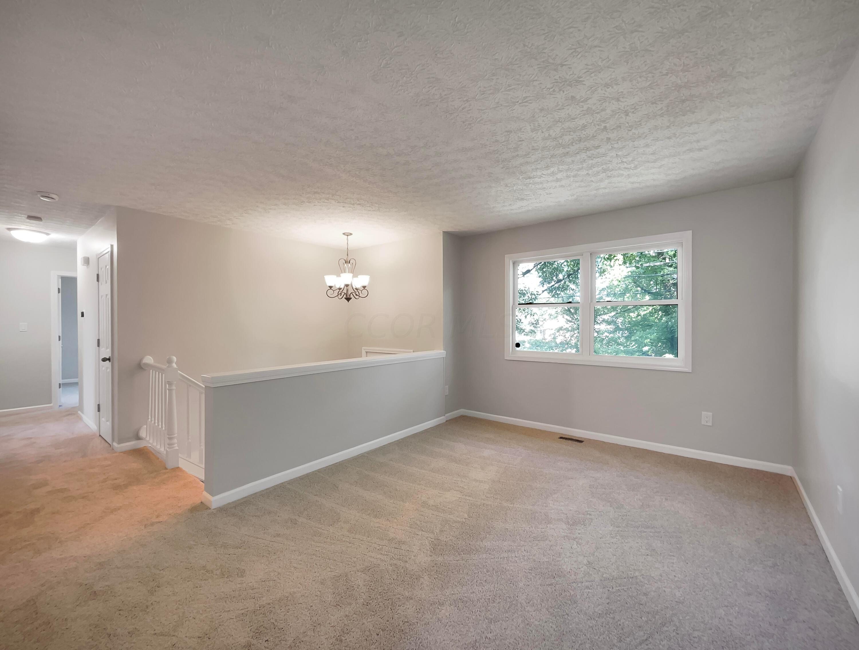 3357 Hines Road Columbus, OH 43230 - Photo 3 of 23 listing_5