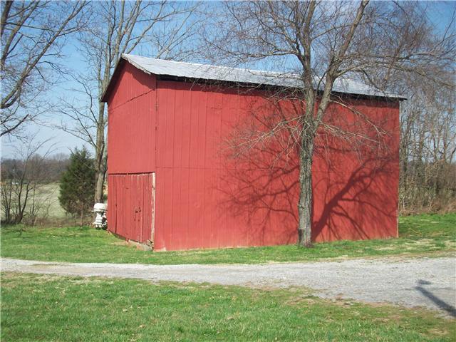 6200 Underwood Road Springfield, TN 37172 - Photo 12 of 16 a view of backyard with wooden fence