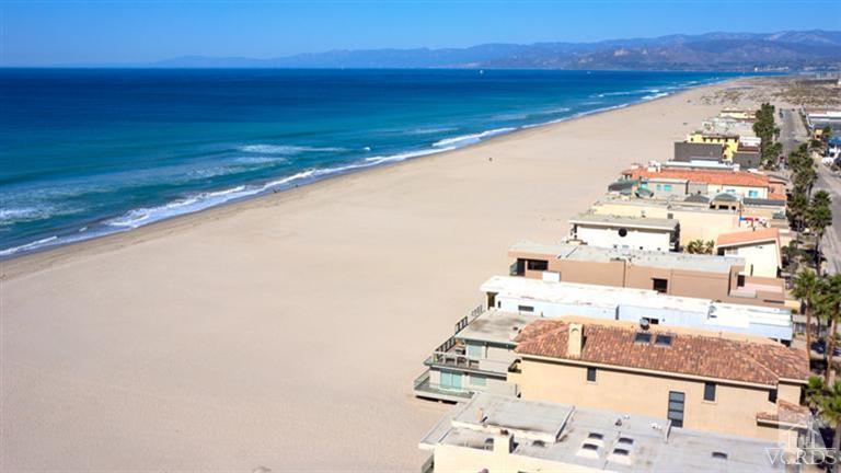 1011 Mandalay Beach Road Oxnard, CA 93035 - Photo 2 of 13 a view of a ocean view