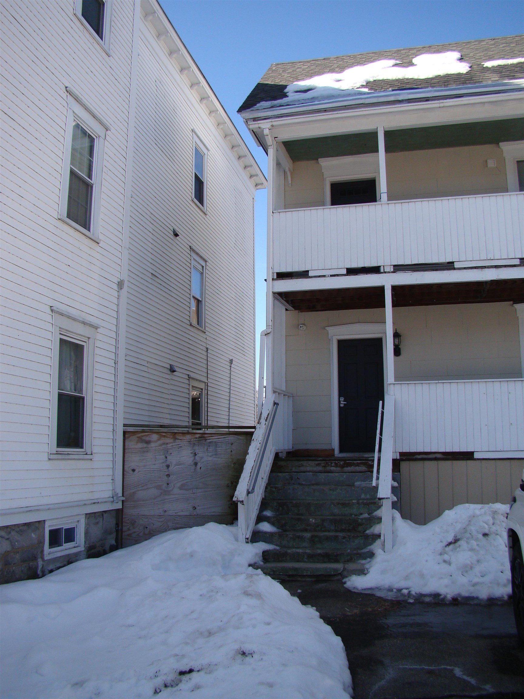 86 School Street, Unit 2 Manchester, NH 03102 - Photo 3 of 17