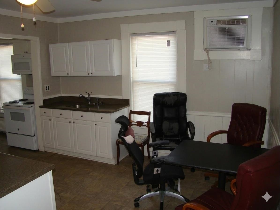 86 School Street, Unit 2 Manchester, NH 03102 - Photo 5 of 17