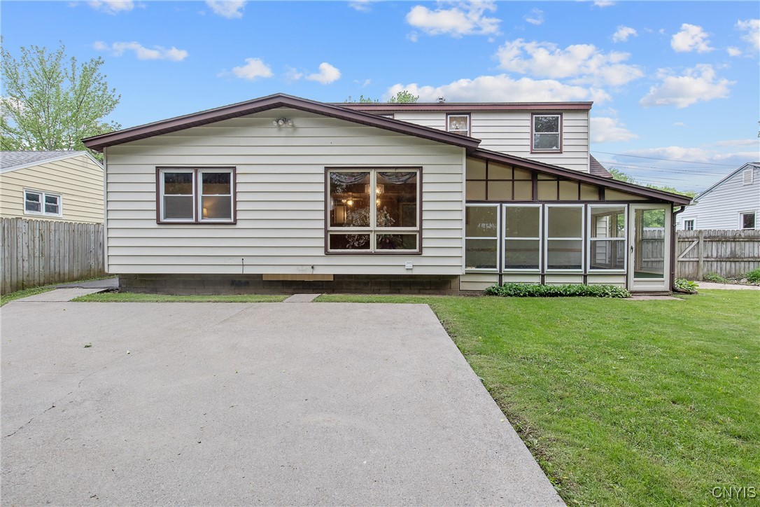 112 Vanida Drive Camillus, NY 13031 - Photo 29 of 37