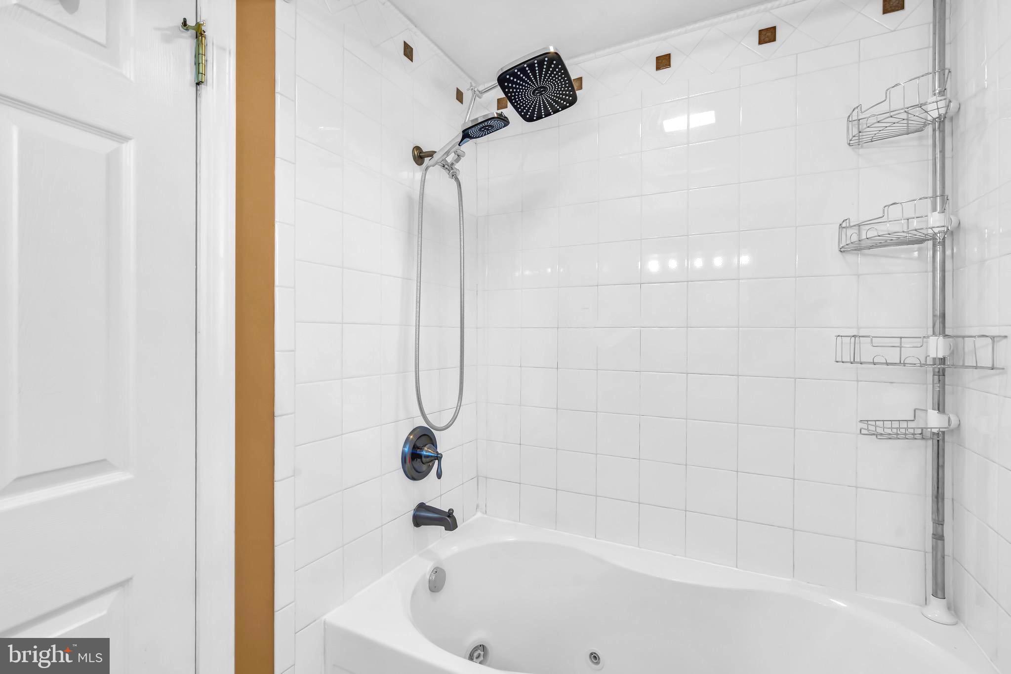 721 Rancocas Avenue Riverside, NJ 08075 - Photo 29 of 56 a bathroom with a bathtub