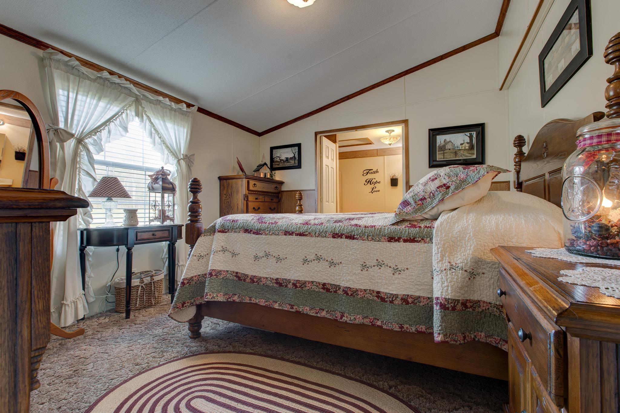9600 Cranston Road Morehead, KY 40351 - Photo 4 of 13 261A6442_3_4