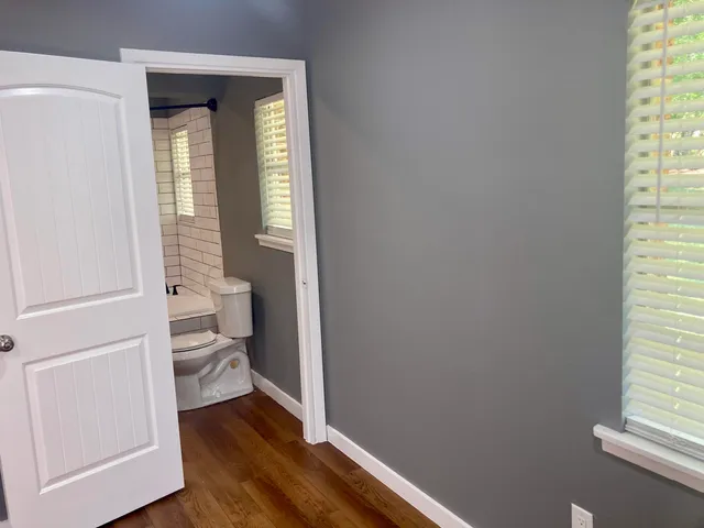 a bathroom with a toilet