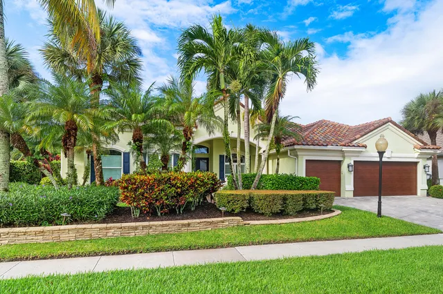 $1,899,900 | 19060 Southeast Kokomo Lane, Jupiter, FL 33458