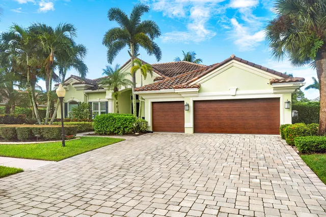 $1,899,900 | 19060 Southeast Kokomo Lane, Jupiter, FL 33458