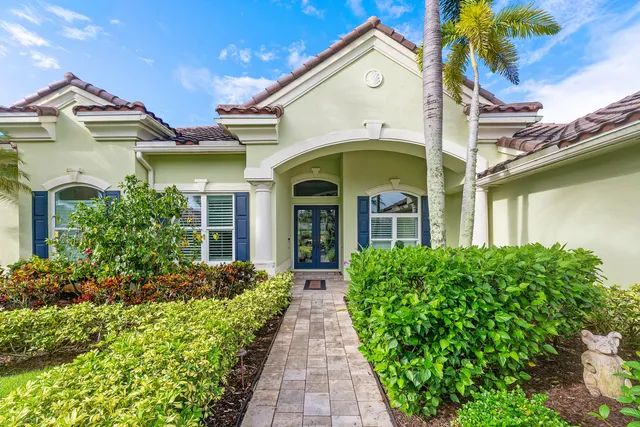 $1,899,900 | 19060 Southeast Kokomo Lane, Jupiter, FL 33458