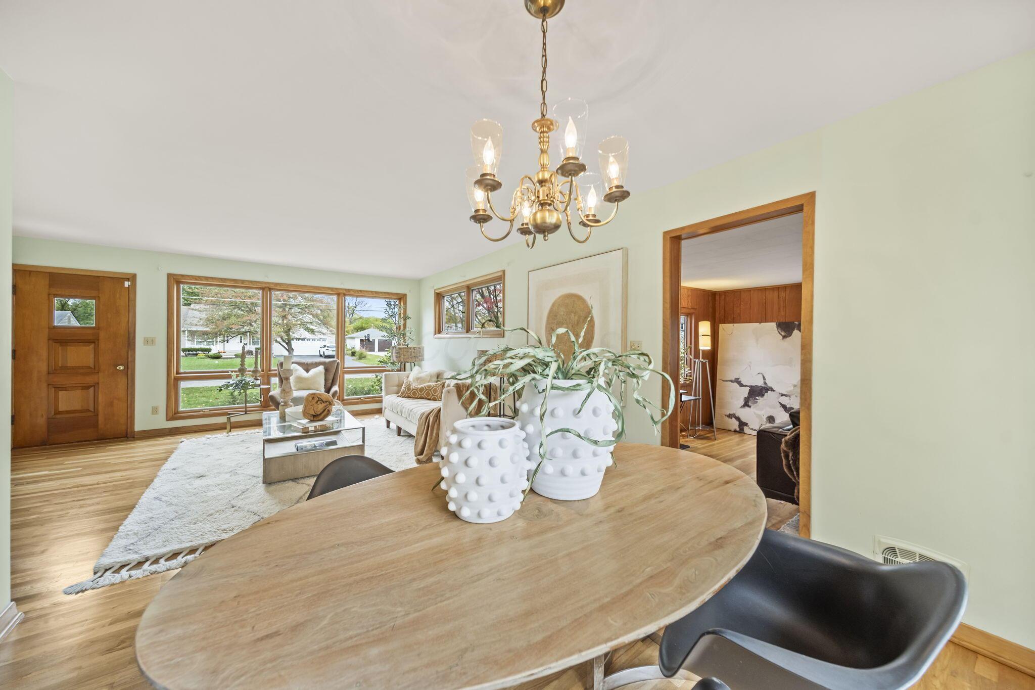 2527 Wickliffe Road Columbus, OH 43221 - Photo 17 of 73 Open dining room looking towards living room.