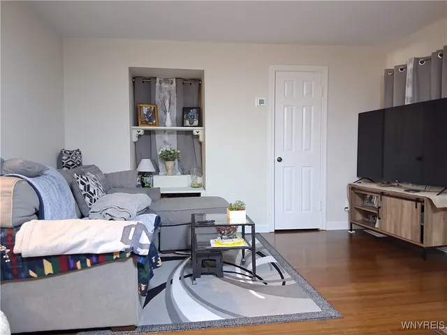 $287,500 | 15 Pleasant Street, Cheektowaga, NY 14225