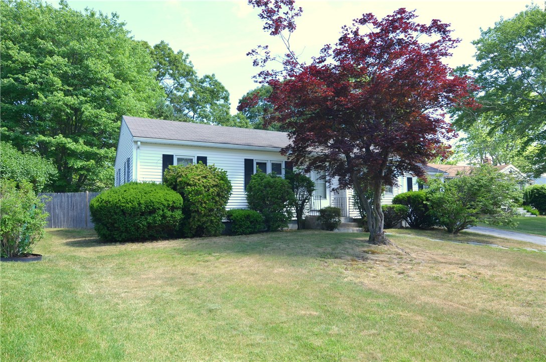 75 Amherst Road Warwick, RI 02889 - Photo 1 of 34