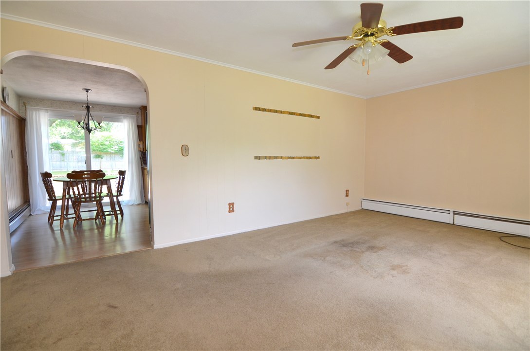 75 Amherst Road Warwick, RI 02889 - Photo 3 of 34