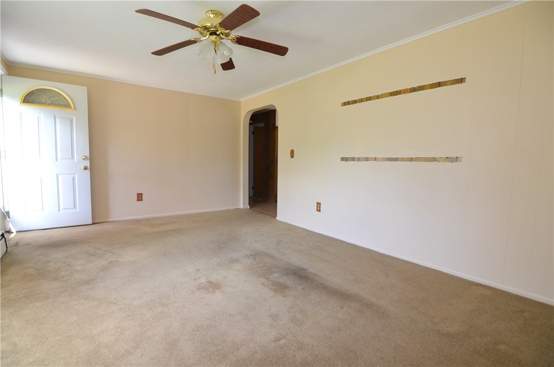 75 Amherst Road Warwick, RI 02889 - Photo 4 of 34