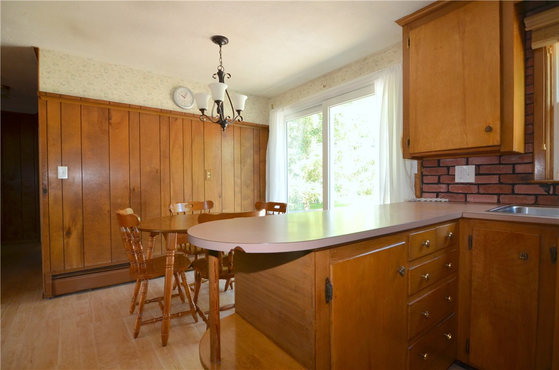 75 Amherst Road Warwick, RI 02889 - Photo 5 of 34