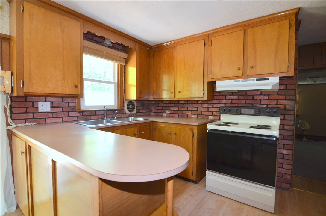 75 Amherst Road Warwick, RI 02889 - Photo 6 of 34
