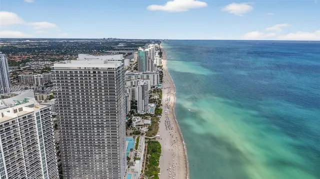 $1,900 | 121 Golden Isles Drive, Unit 104, Hallandale Beach, FL 33009