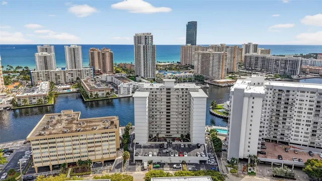 $1,900 | 121 Golden Isles Drive, Unit 104, Hallandale Beach, FL 33009