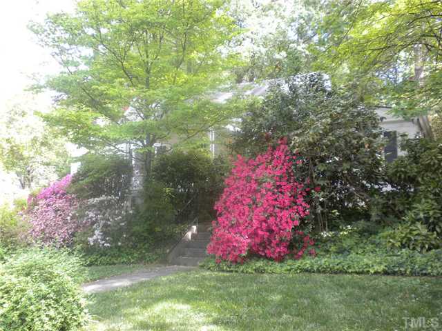 214 Faircloth Street Raleigh, NC 27607 - Photo 2 of 5