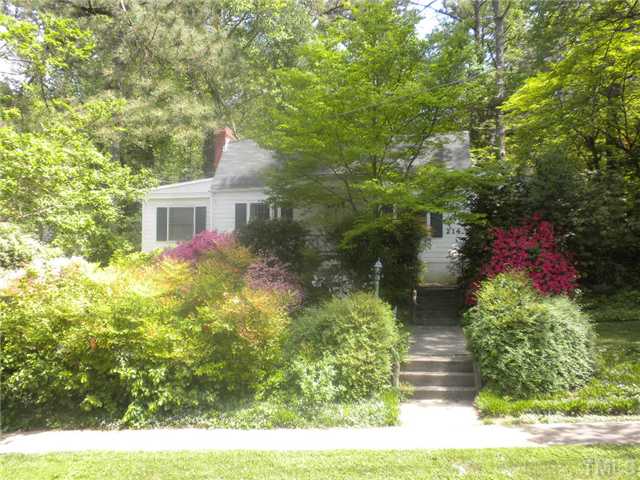 214 Faircloth Street Raleigh, NC 27607 - Photo 3 of 5